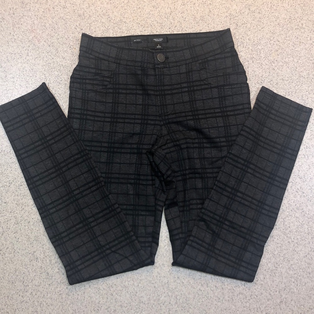 Vera Wang Plaid Stretch Skinny pants